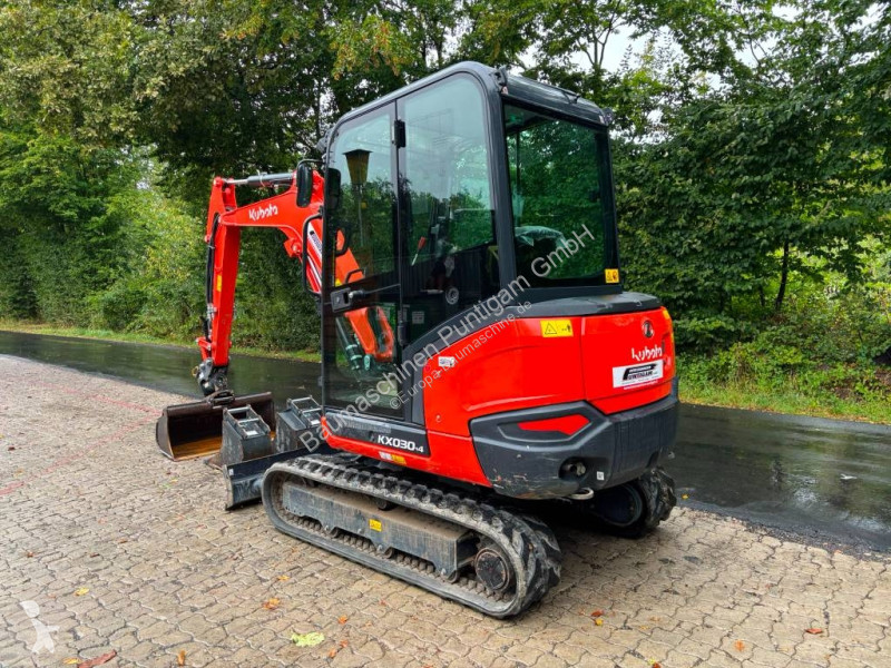 جرافة Kubota KX 030-4