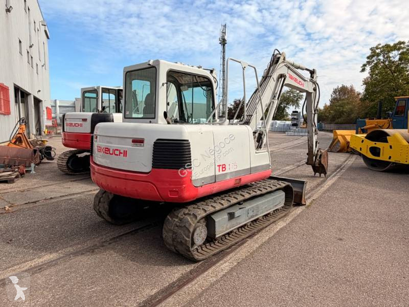 Skovel Takeuchi