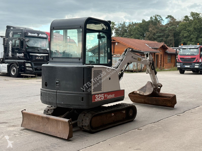 Skovel Bobcat...