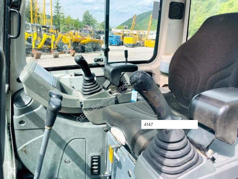 Skovel Takeuchi TB216