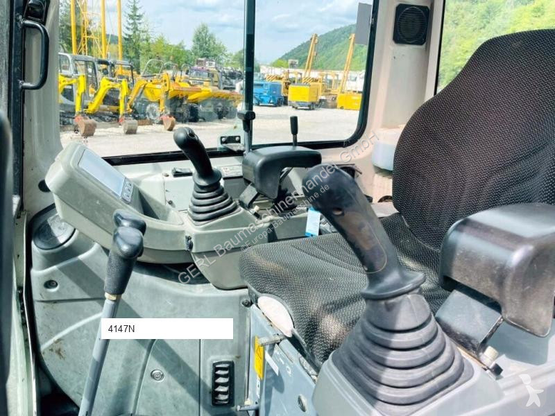 Skovel Takeuchi TB216