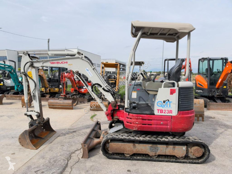 Skovel Takeuchi