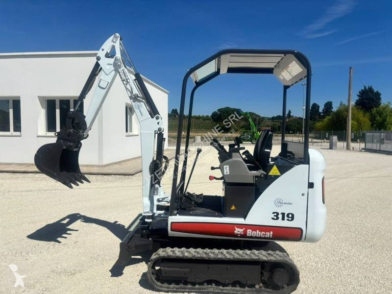 Pelle Bobcat 319