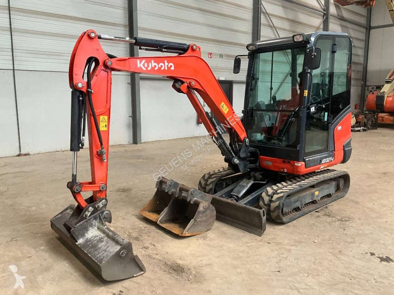 Excavadora Kubota 0274
