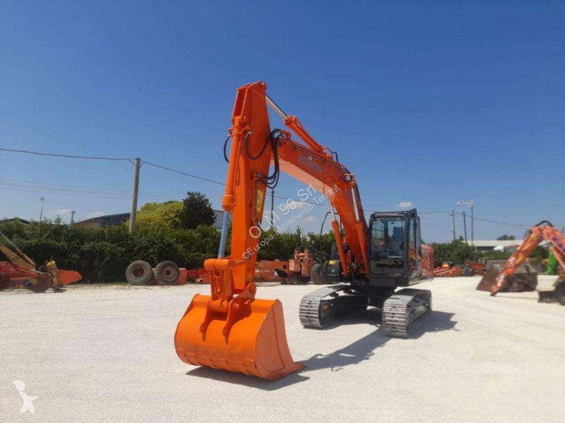 Pelle Hitachi