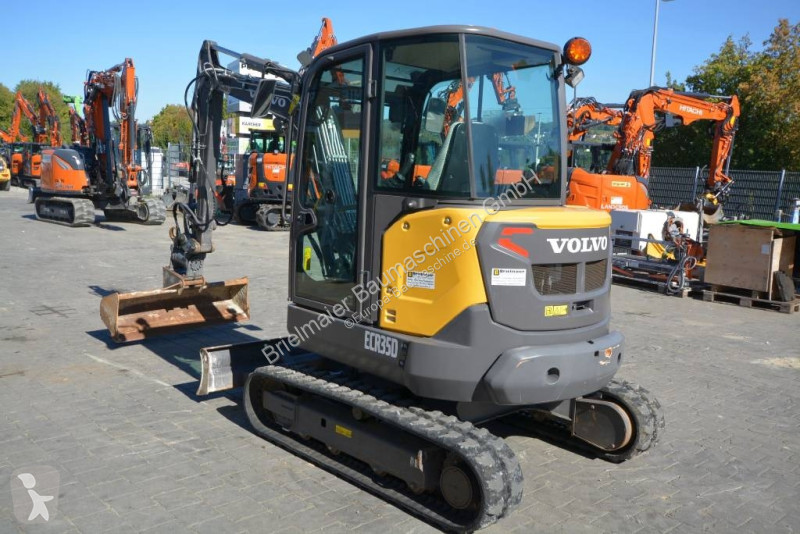 Excavadora Volvo ECR D