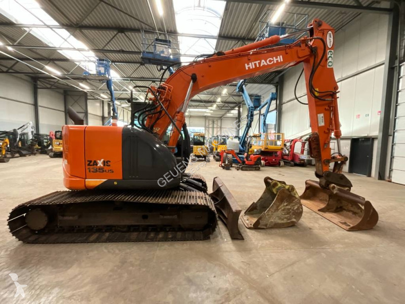 Pelle Hitachi 5B