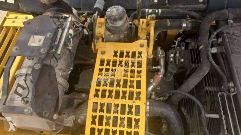Escavadora Komatsu