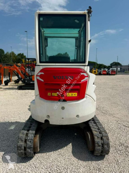 Pelle Volvo ECR25D