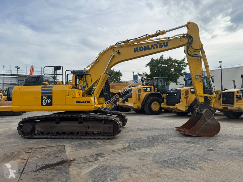 Escavadora Komatsu PC210 LC11