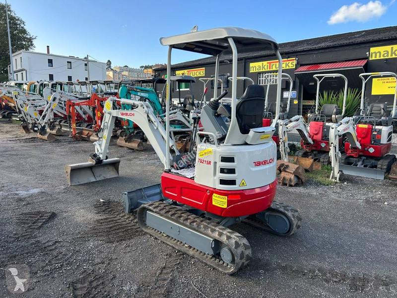 Escavadora Takeuchi