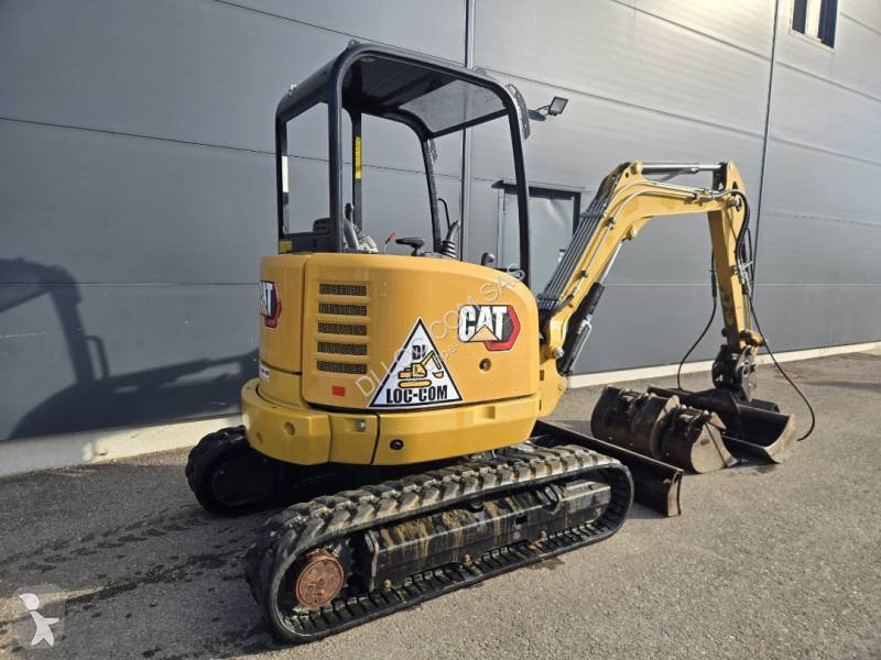 Экскаватор Caterpillar