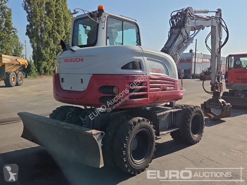 Pelle Takeuchi TB295W