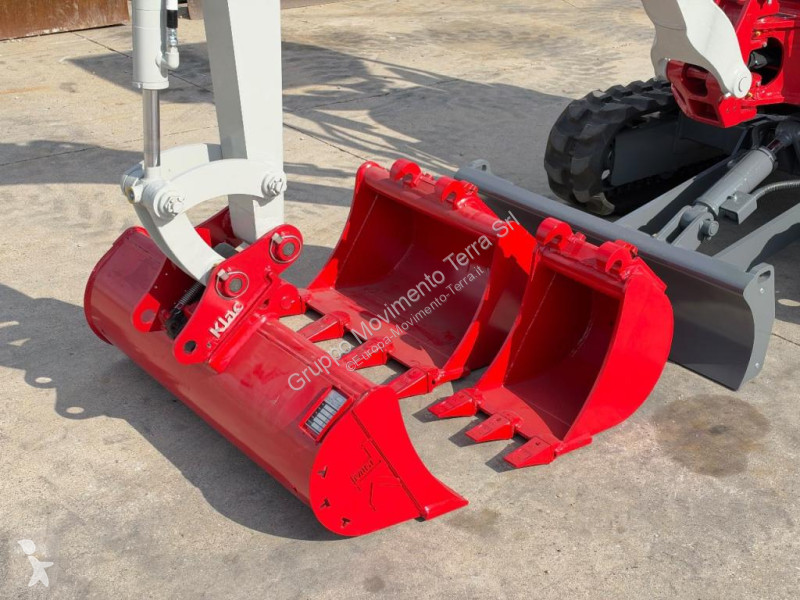 Pelle Takeuchi TB217R