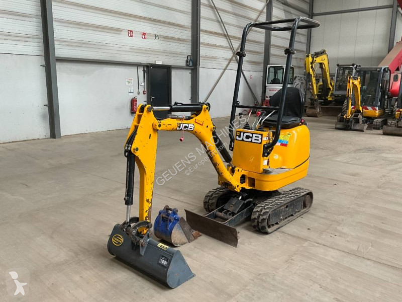 Pelle JCB