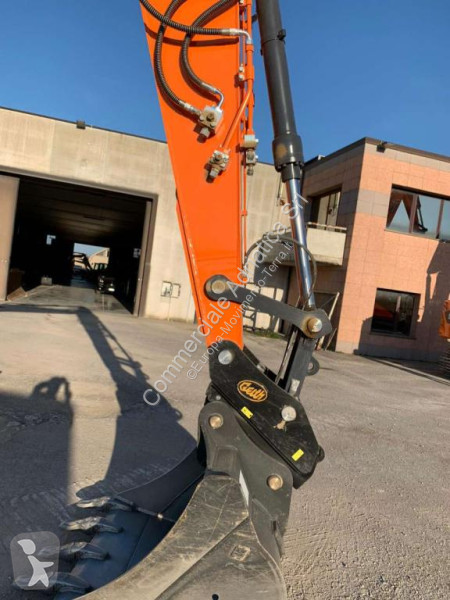Pelle Develon DX245 NHD