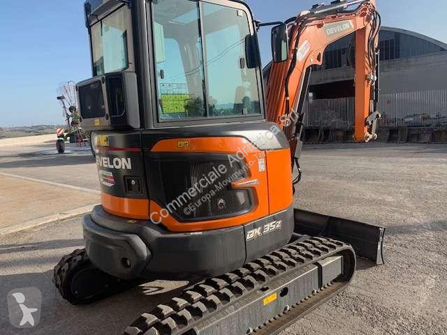 Pelle Develon DX35Z