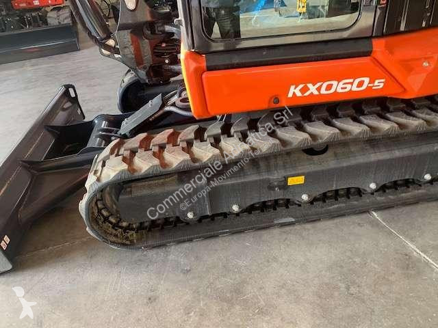 Pelle Kubota KX060-5