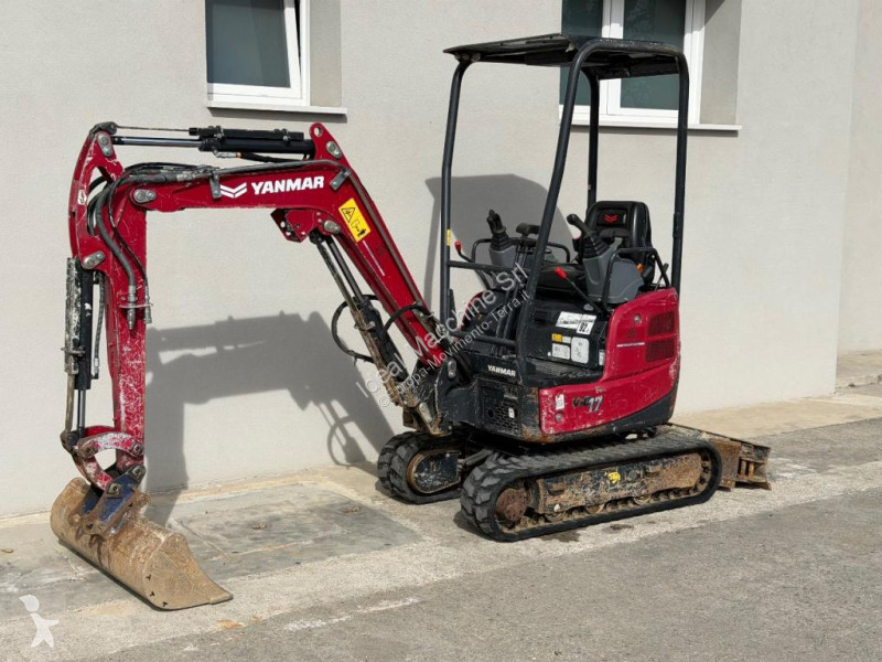 جرافة Yanmar