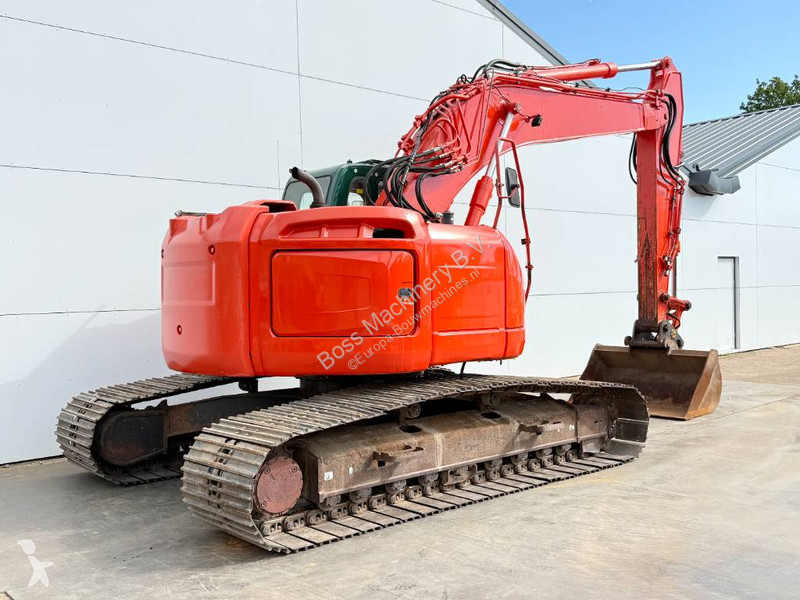 Pelle New Holland Kobelco E235B SR2 - 360°...