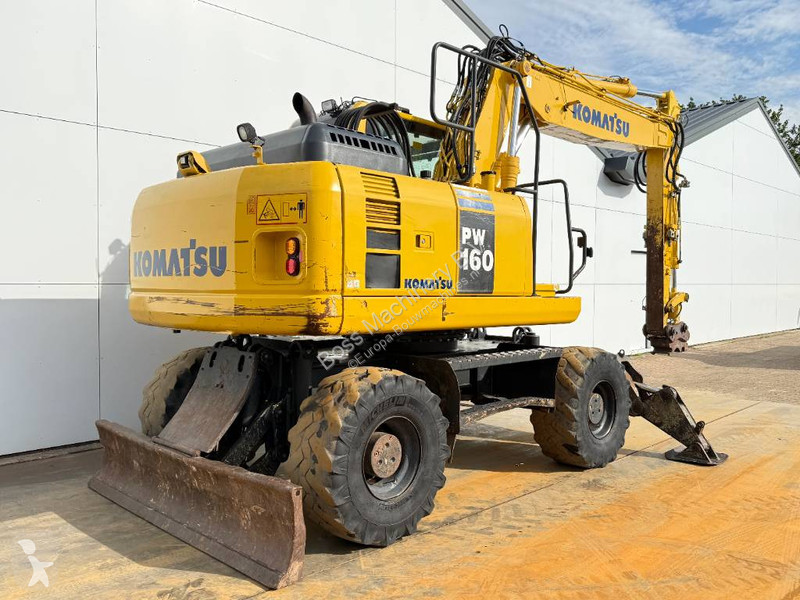 Pelle Komatsu - Triple Boom / Blade / Hammer Lines