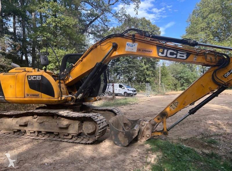 Pelle JCB