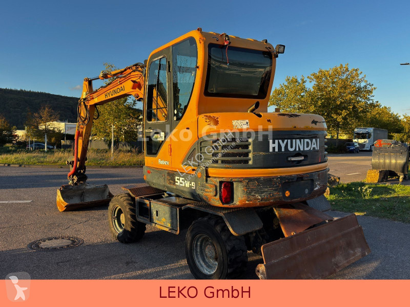 Pelle Hyundai Robex 55W9 Mit 4 Löffeln