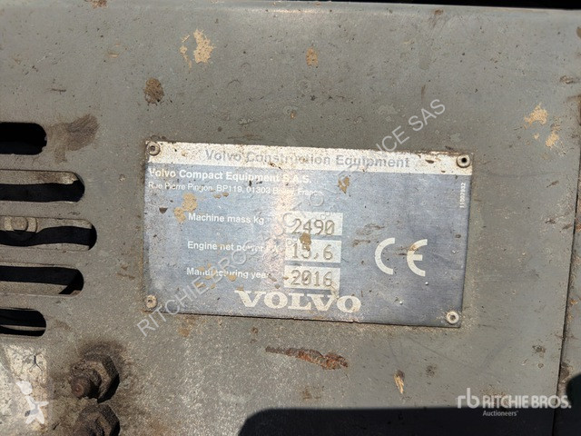 Pelle Volvo ECR25D