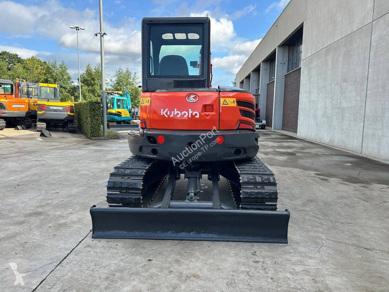 Pelle Kubota KX155-5