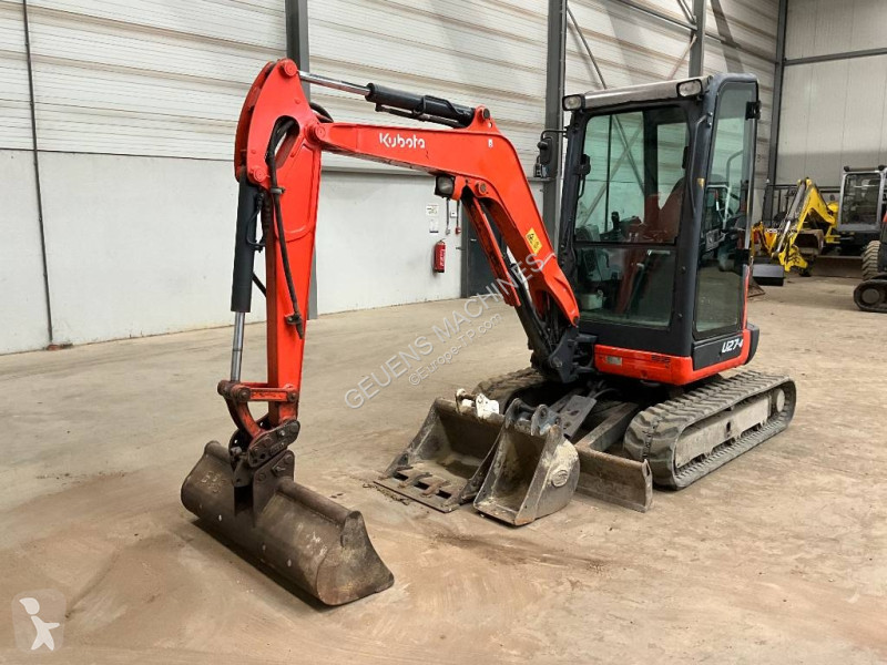 Багер Kubota 274