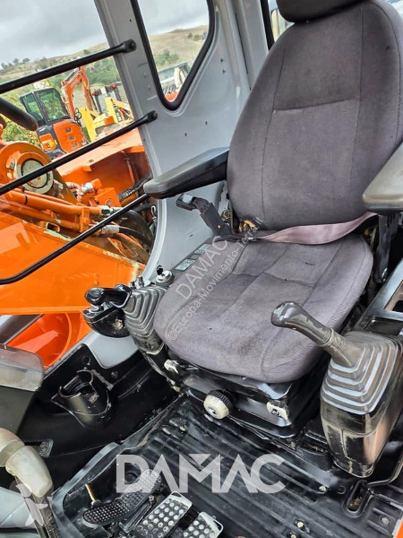 جرافة Hitachi