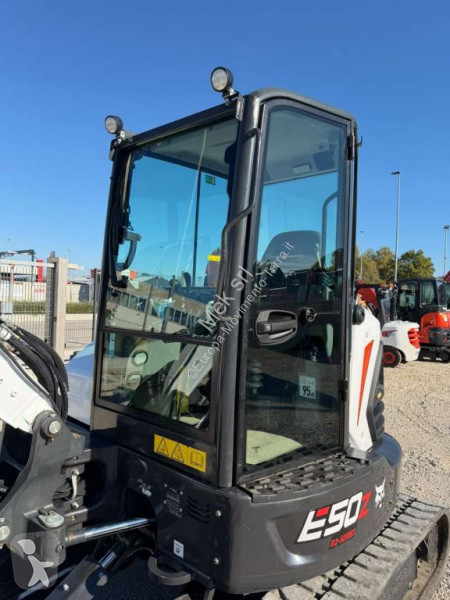 جرافة Bobcat z