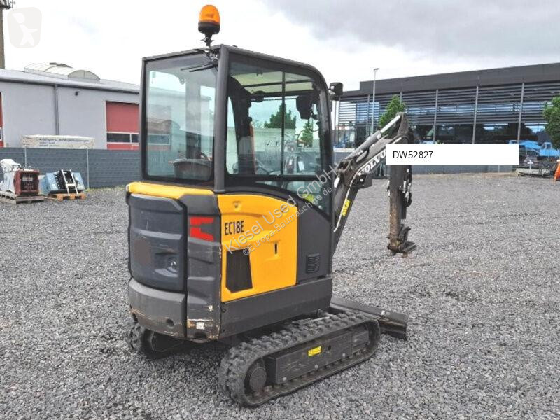 Багер Volvo EC18E