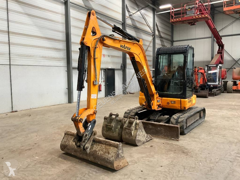 جرافة Hanix H 55 DR