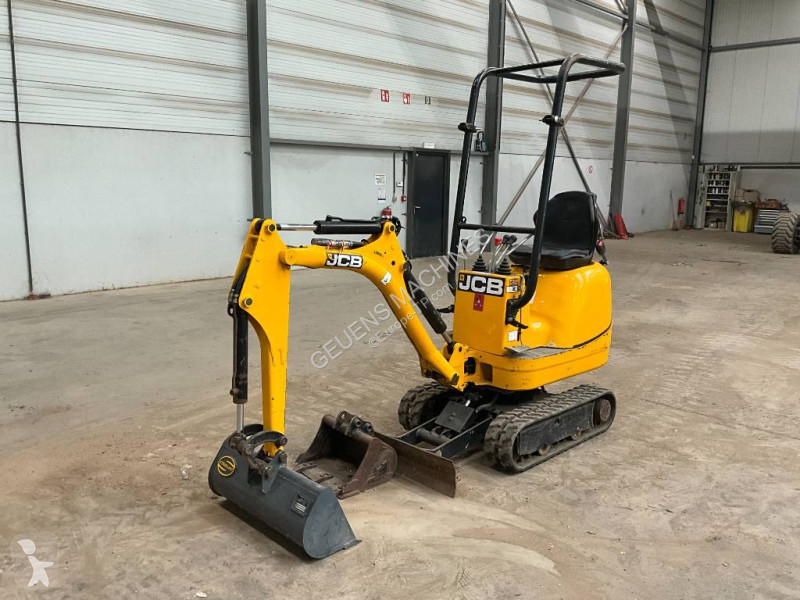 Багер JCB