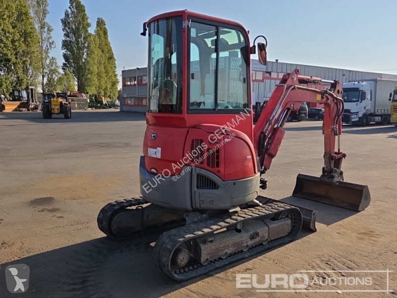 جرافة Yanmar ViO25-4