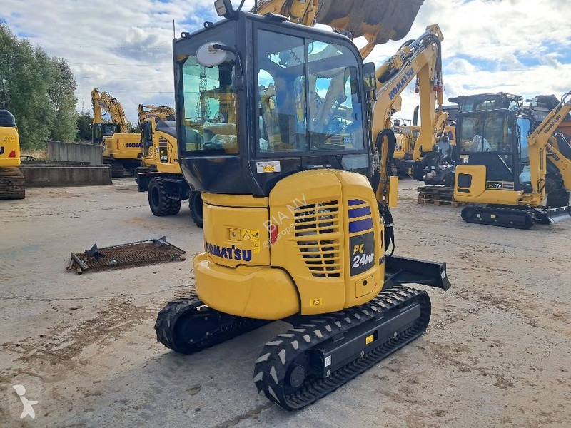 Багер Komatsu PC24MR-5