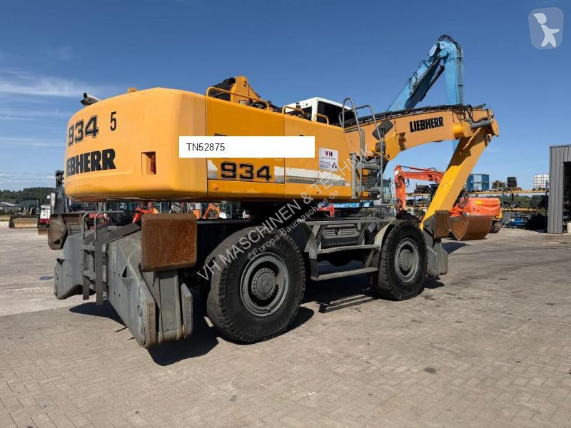 Багер Liebherr CHD