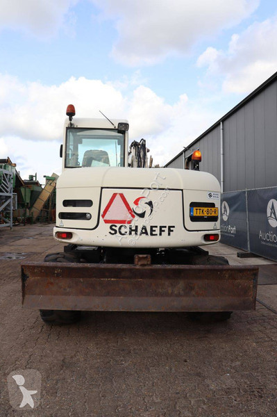 جرافة Schaeff TW85