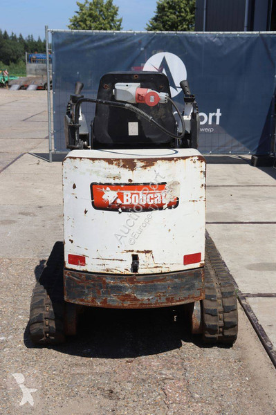 Багер Bobcat