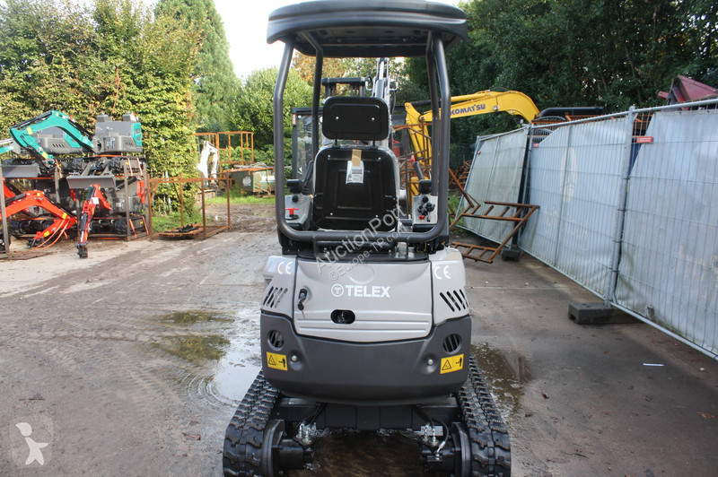 جرافة Terex E19