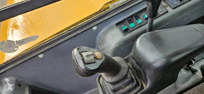 Багер Volvo