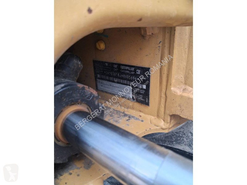 Багер Caterpillar 301.8-05