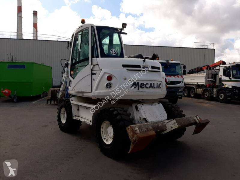 Багер Mecalac
