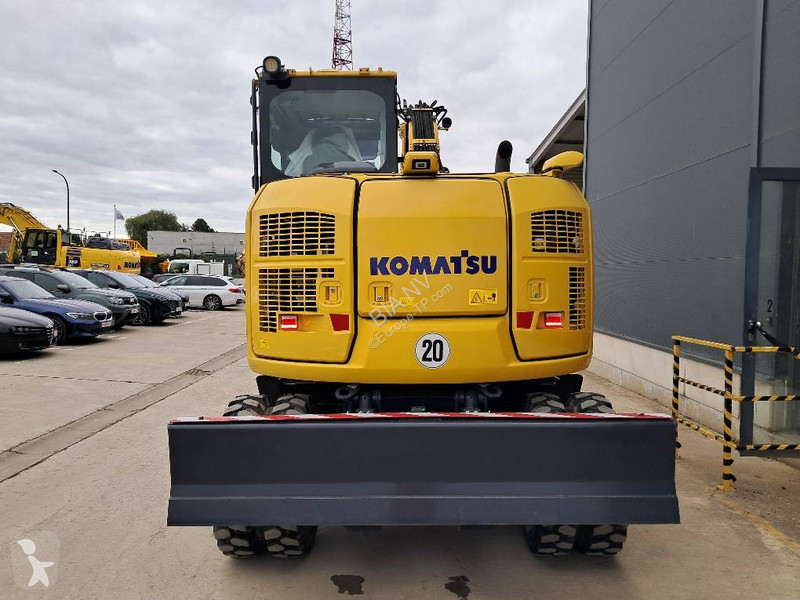 جرافة Komatsu