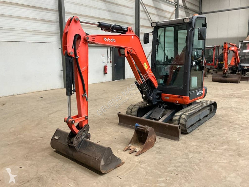 Багер Kubota 274