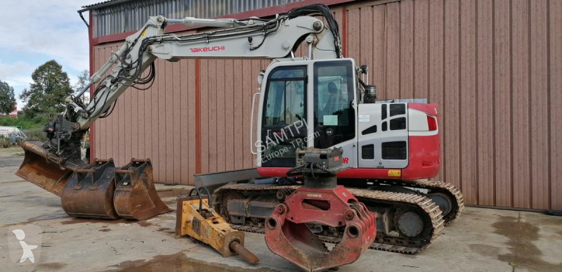 جرافة Takeuchi 2150