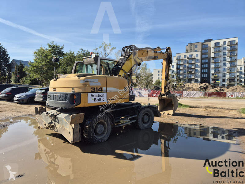 Багер Liebherr