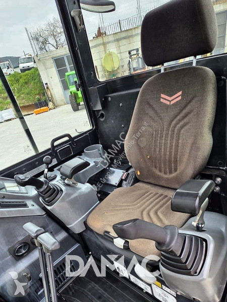 Багер Yanmar ViO38