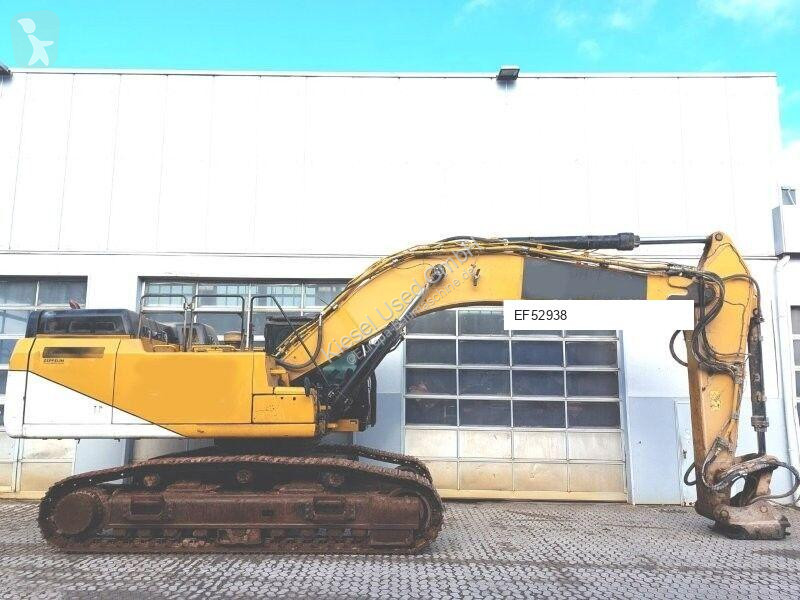 Escavadora Caterpillar